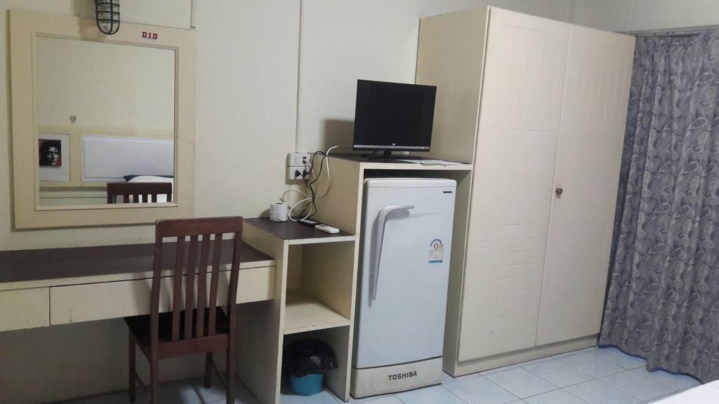 Hostel True *